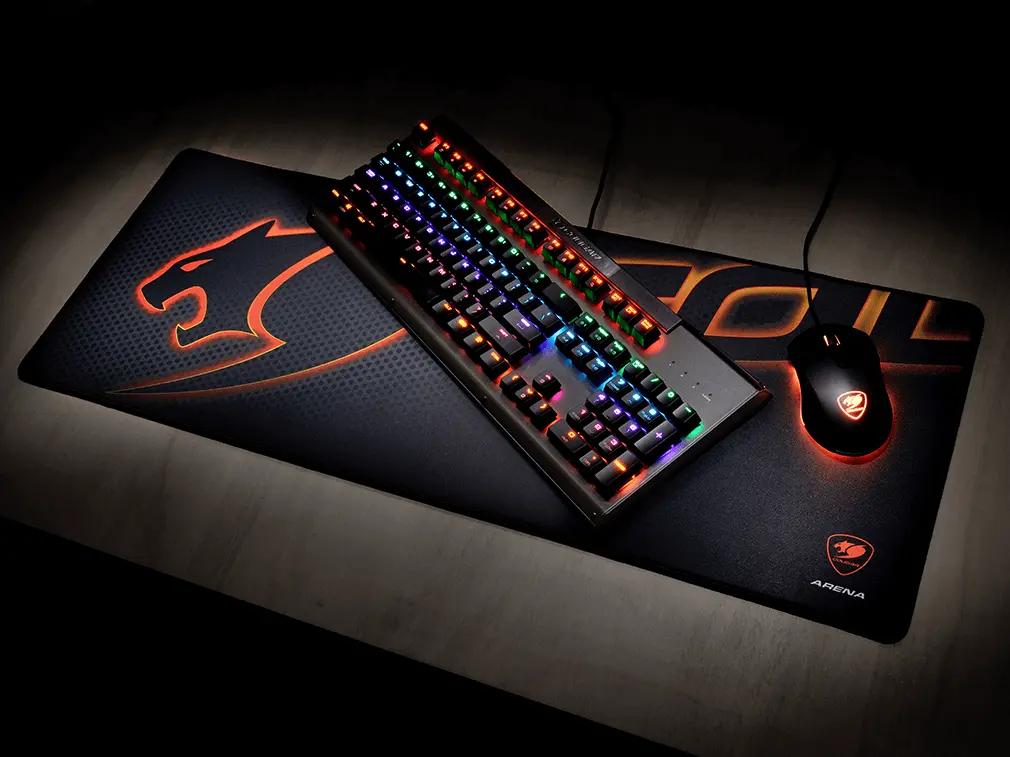 Mousepad Gaming Cougar Arena Black Extra Largo (4).webp